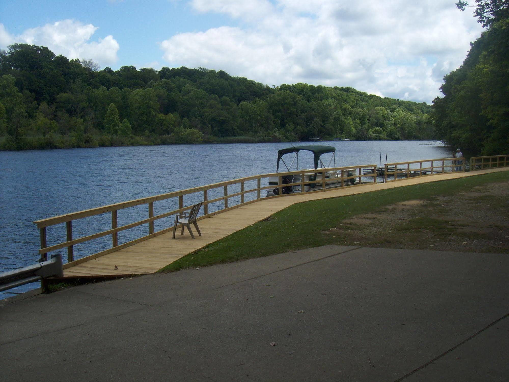 Bear Cave Rv Campground Buchanan Экстерьер фото