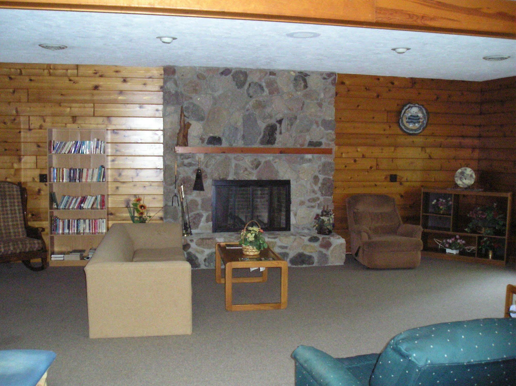 Bear Cave Rv Campground Buchanan Экстерьер фото